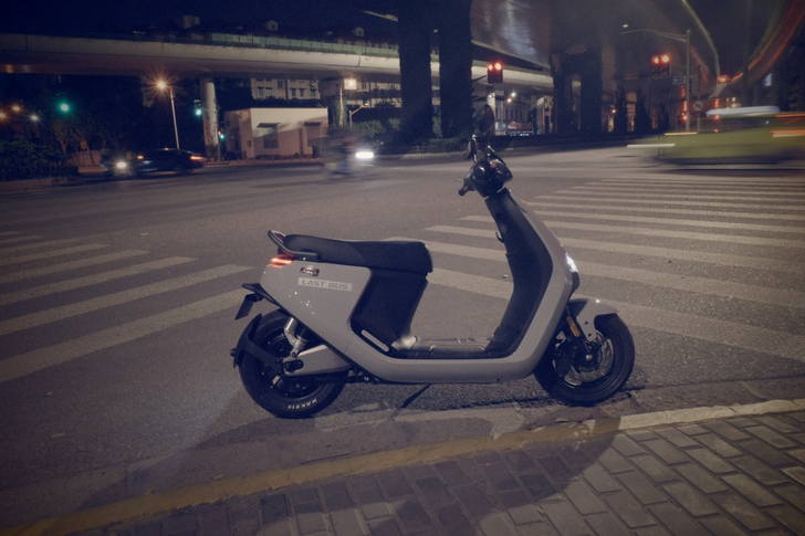 九号E200P ONE 98新 一直停着开...