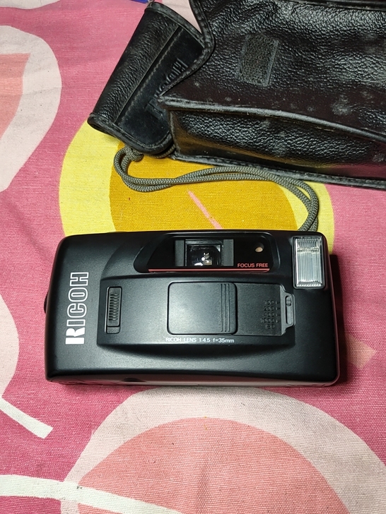理光照相机YF20X，RICOH YF-2...