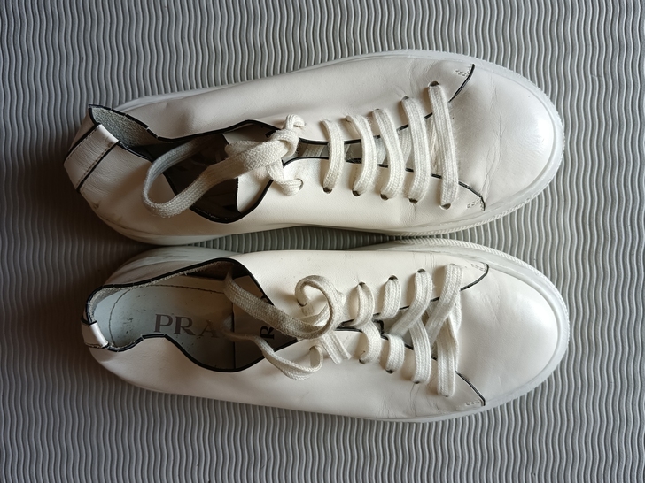 PRADA，女士全真皮，松糕鞋，   37...