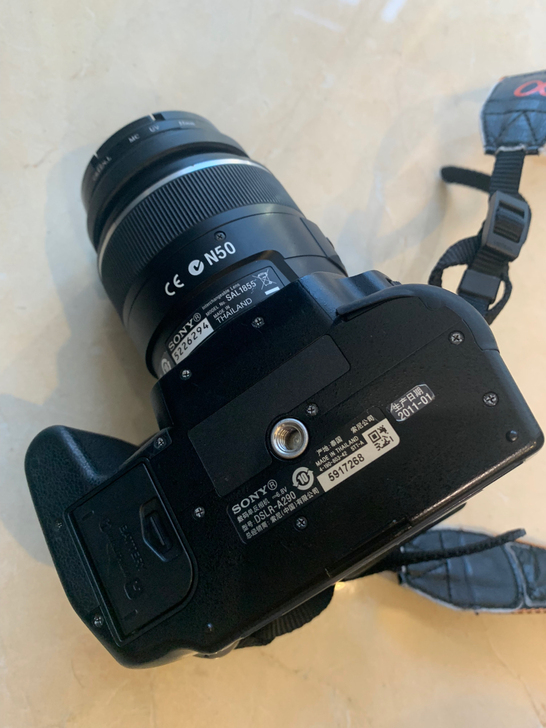 出sony a290单反套机一台。