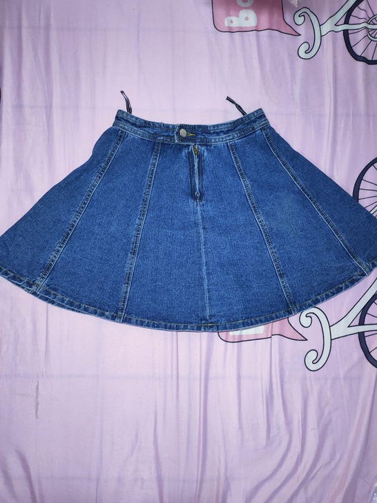 两件45包邮，55块钱3件，100块6件。...