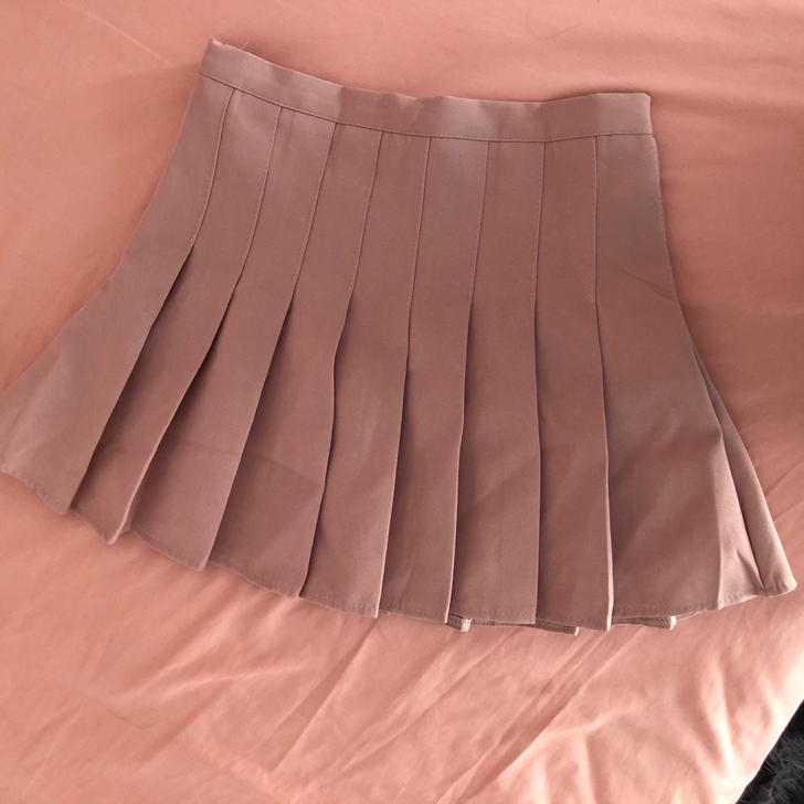 粉红色百褶裙 有安全衬 全新