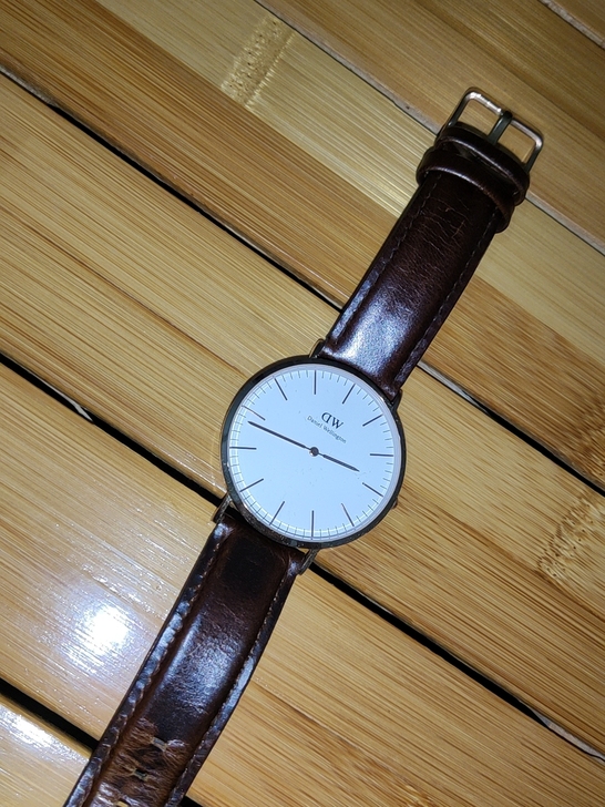 DW 男表32mm，佩戴一个多月  官方购...