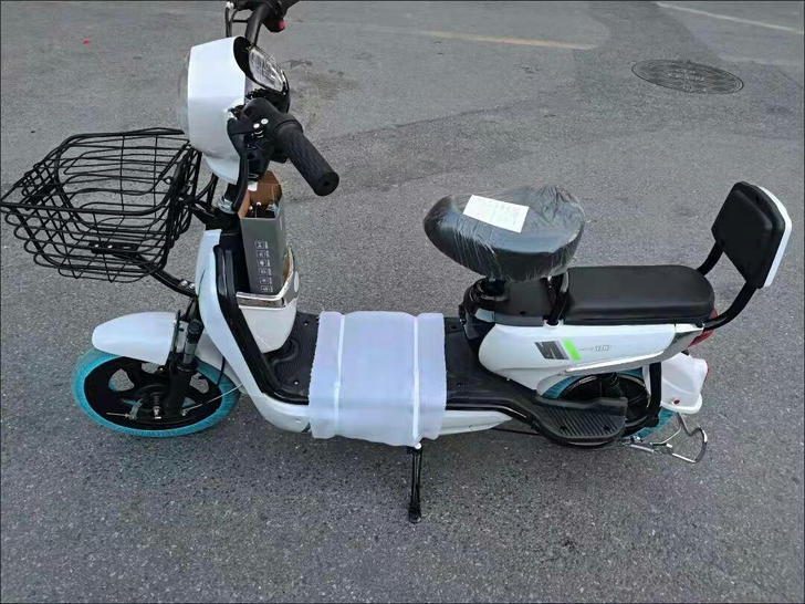 全新新国标48V新款电动车 天能超威电池电...
