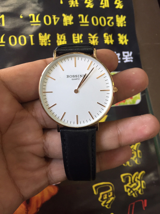 罗西尼石英，表径40，正品，1600在商场...