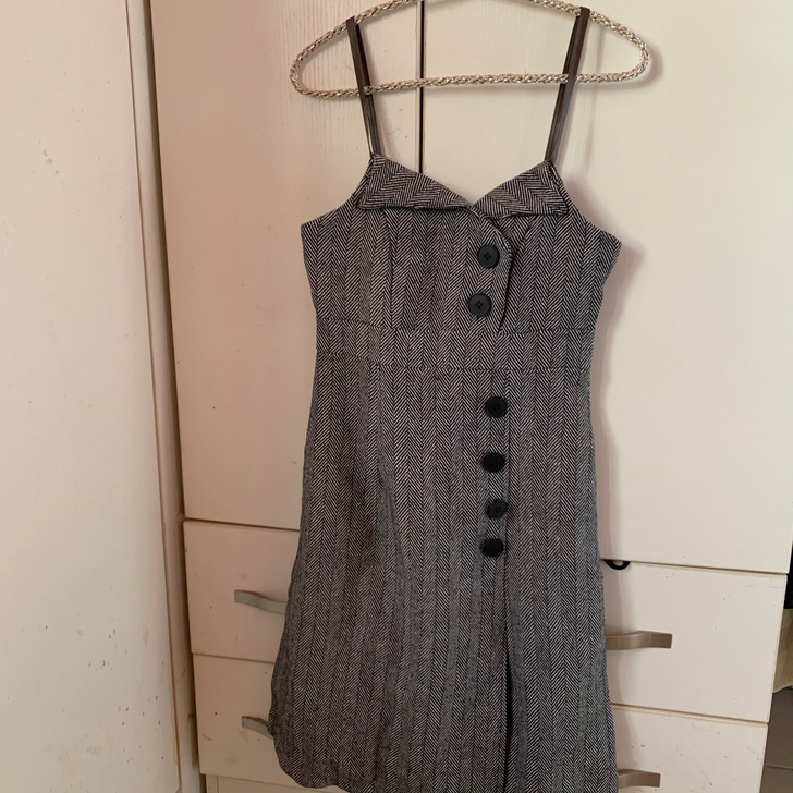 闲置复古桔梗吊带裙，全新，尺码偏小本人穿不...