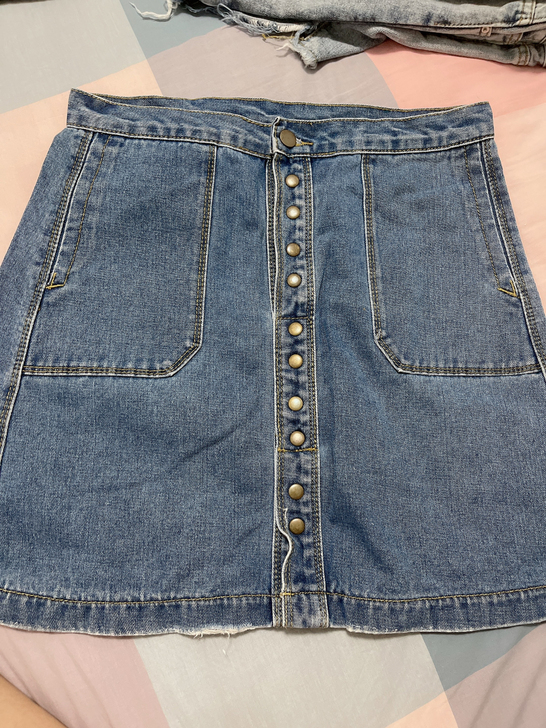 牛仔短裙包邮（偏远地区除外）