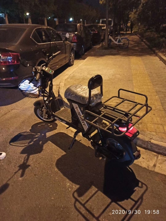 电动车,外卖闪送专用几百公里。妈妈再也不用...