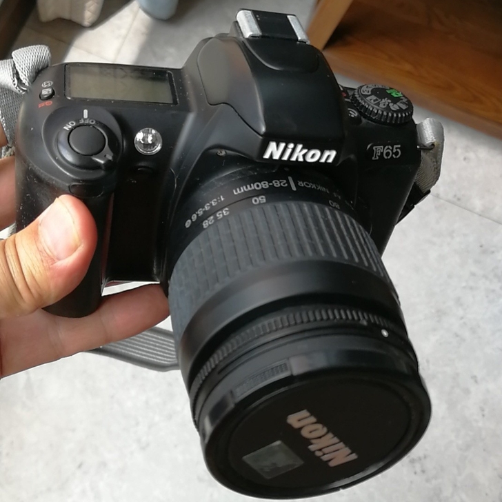 尼康Nikon F65胶片机单反带镜头28...