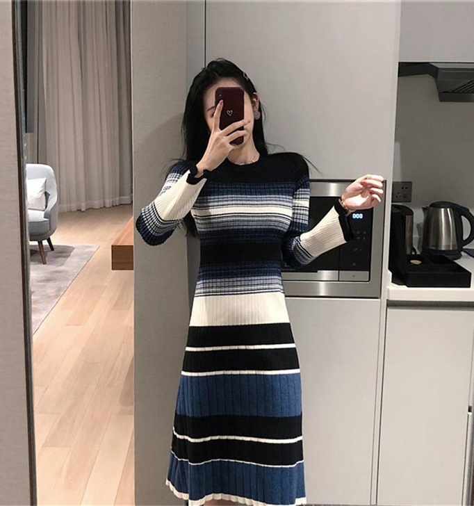 2020新款秋冬装法式复古撞色条纹针织打底...