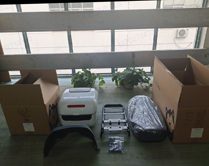 哈啰电动车A86后尾箱款  厂家直接320...