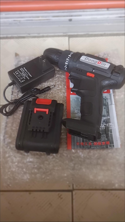 买回来一次没用过全新未拆封包装完好充电电钻...