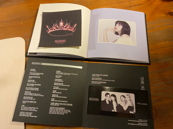 出BLACKPINK the album ...