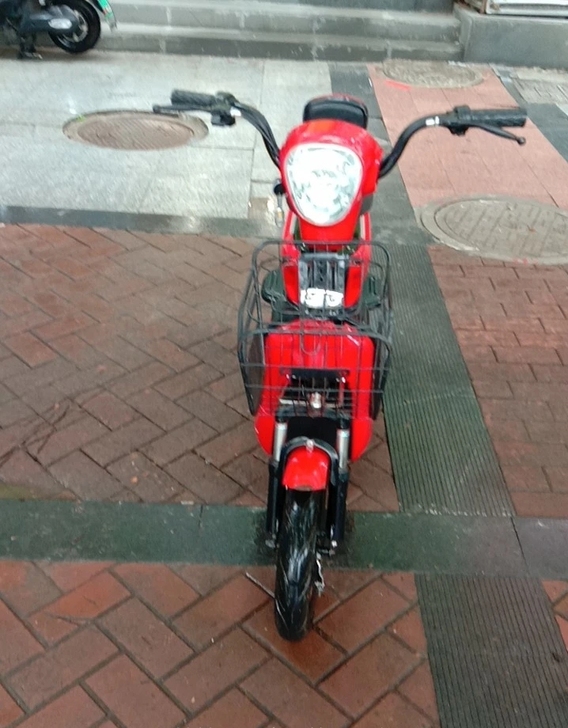 南京牌二手车，车况精品，9成新，就踏板有点...
