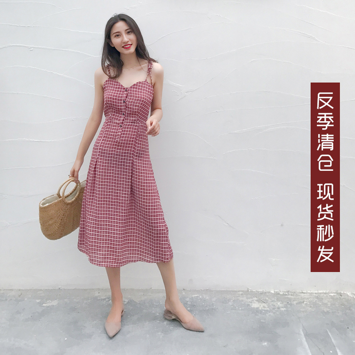 连衣裙 几乎全新 穿过一两次