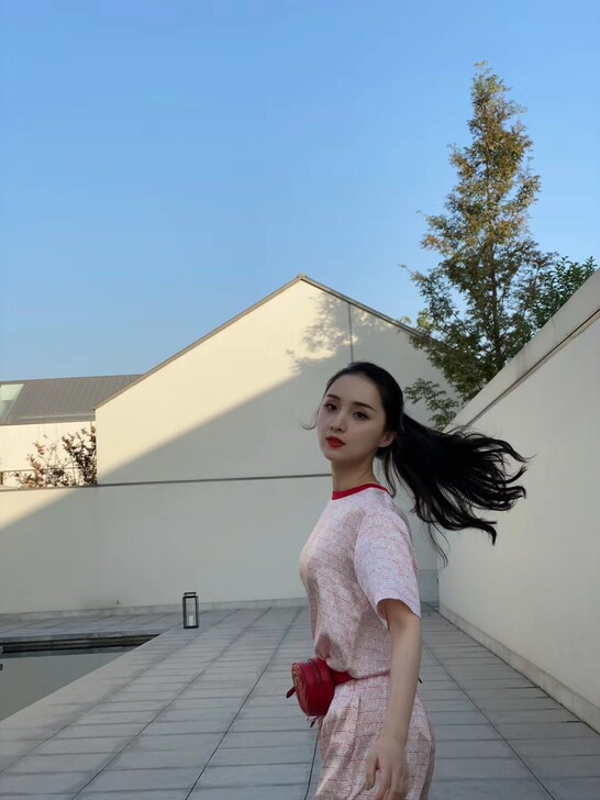 Djfl桑蚕丝套装，上衣m码，裤子L码