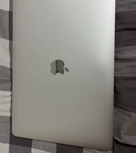 macbookpro 17款 8g 256...