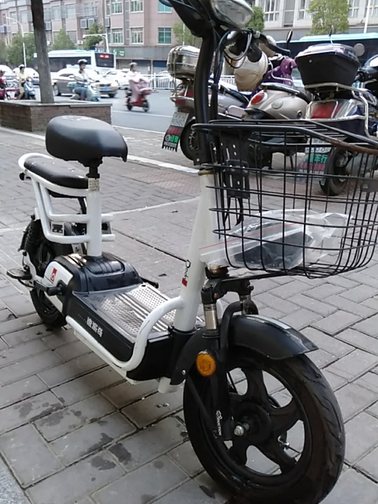 不包邮，建议本地的买，可上门看车，白天全天...