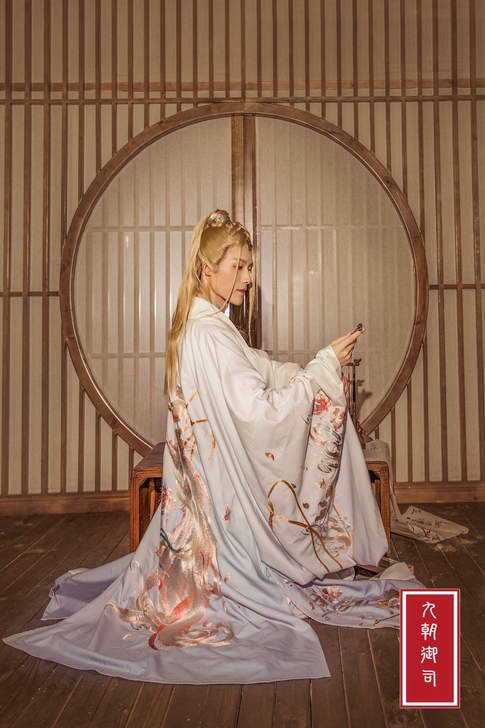 出 九朝御司汉服【有苏】绝版下架展示绝版仿...