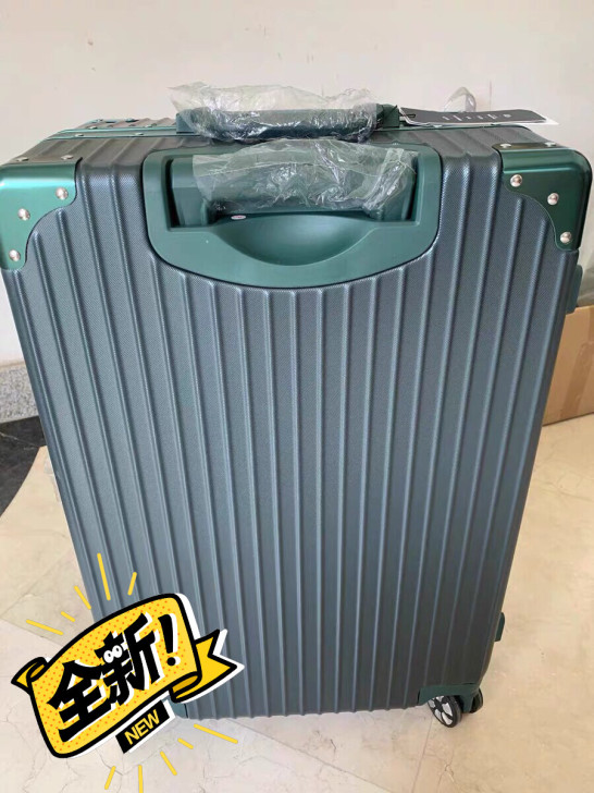 【仓库升级】行李箱，28寸，39.9全新包...