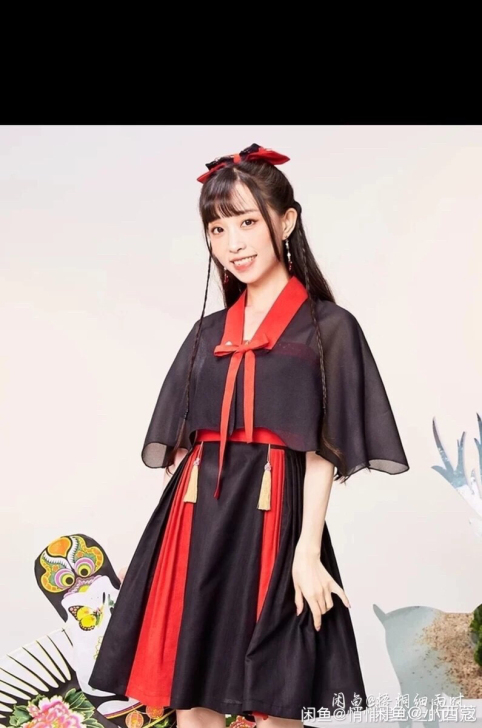 十三余星象汉元素连衣裙