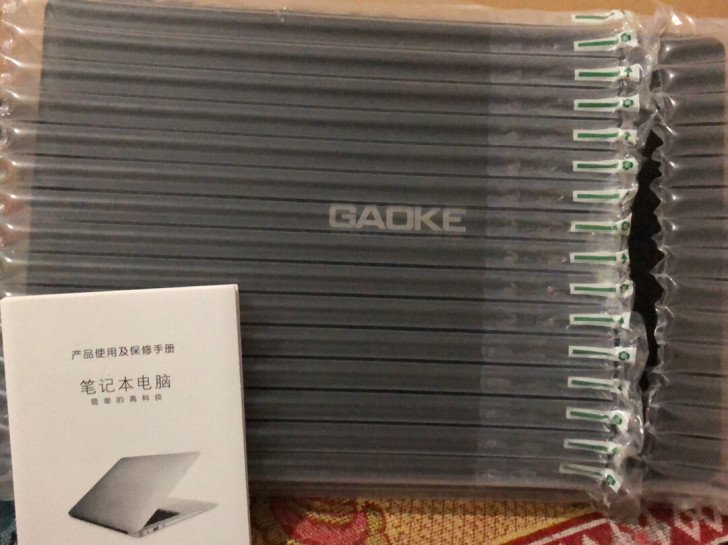 高科笔记本电脑，全新，一次都没使用过。英特...