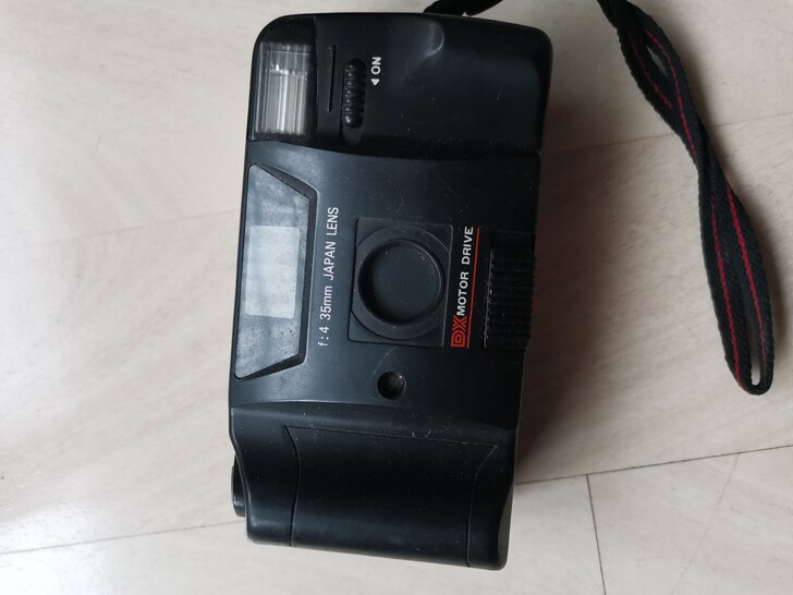 Motor drive老式胶卷相机，老爹当...