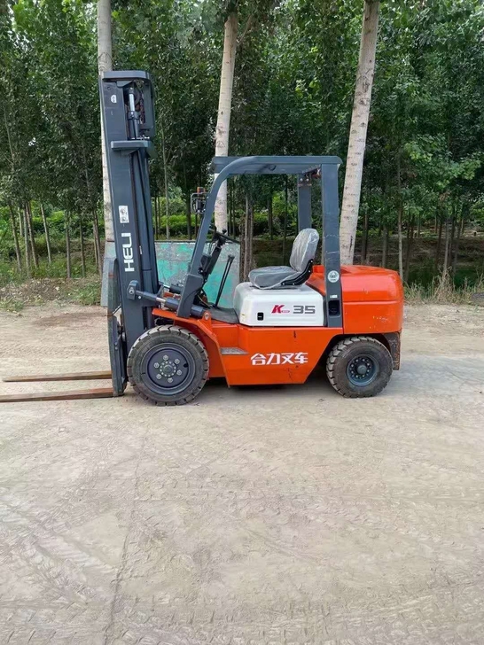 本地工厂出售3.5吨合力叉车，电喷发动机，...