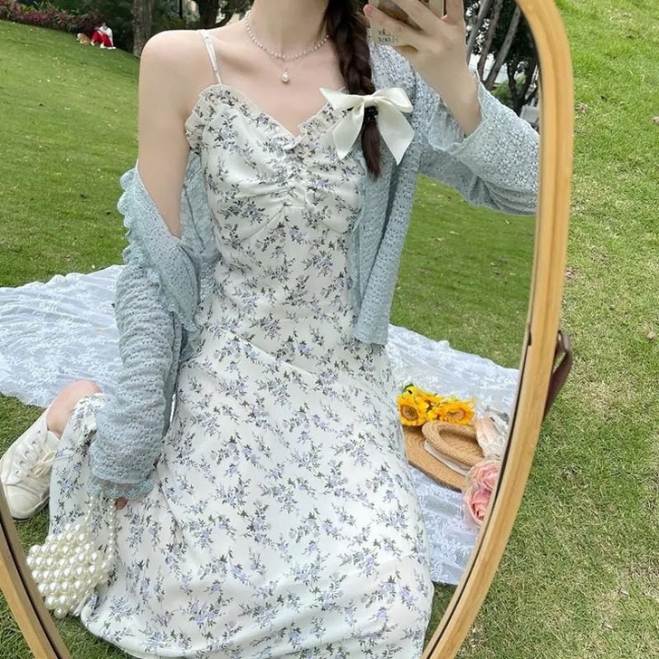 碎花吊带连衣裙*茶歇法式复古初恋甜美温柔风...
