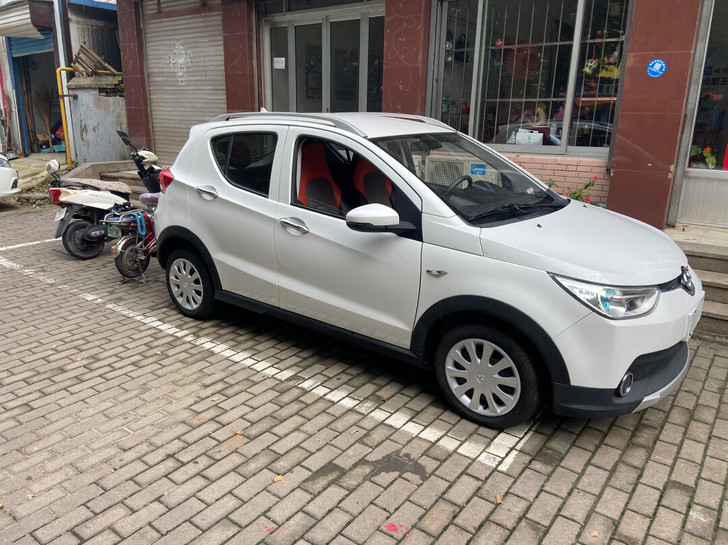 北汽EC180，北汽新能源汽车，北汽电动汽...