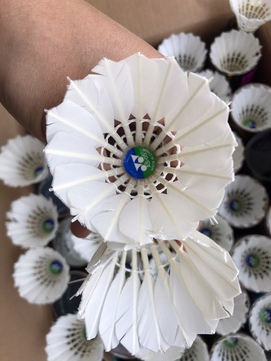 超值!二手尤尼克斯羽毛球8成新旧羽毛球