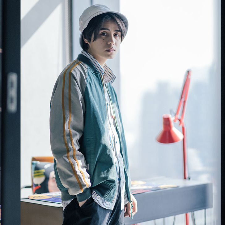 新旧程度 自购自穿棒球夹克服，几乎全新，只...