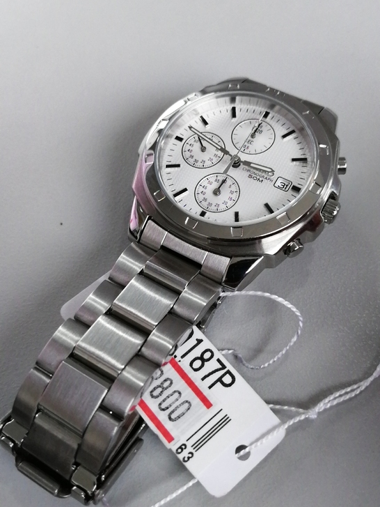 Seikon精工 男士三眼石英腕表 表盘3...