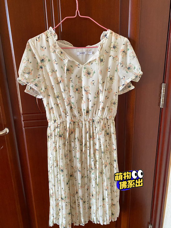 拉勾勾连衣裙 199买的