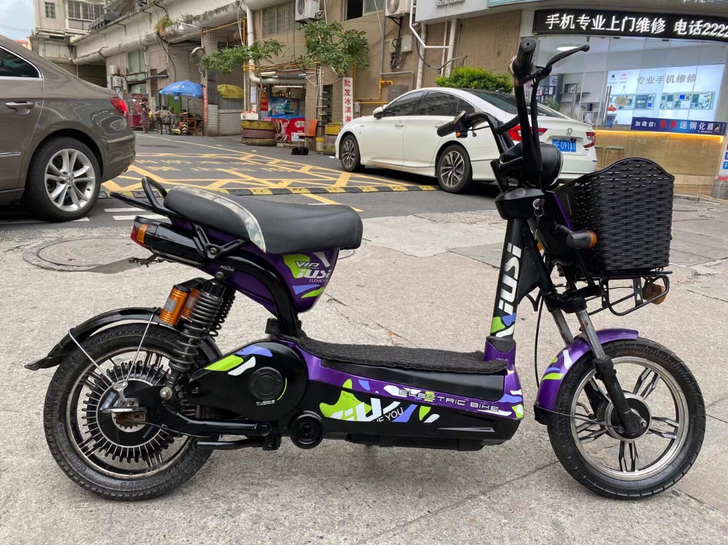 时速50码,续航50公里左右,一口价900...