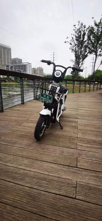 新大洲锂电车，48v16A锂电池续航35公...