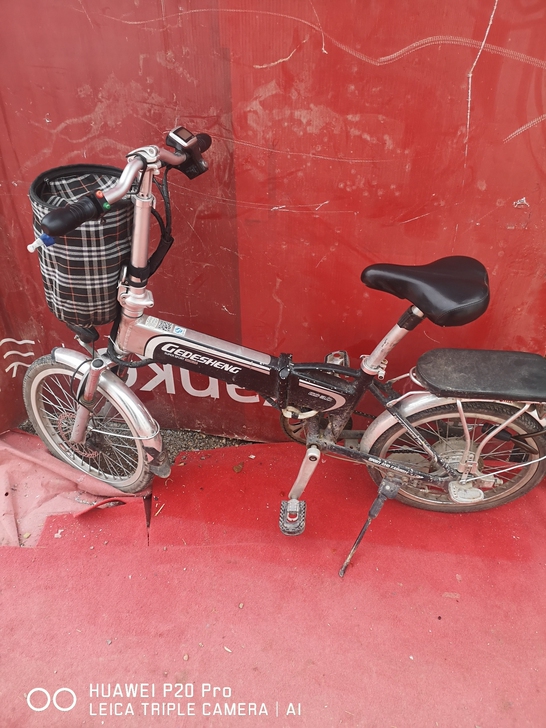 出哥德圣品牌折叠电动自行车，锂电池梁里内置...
