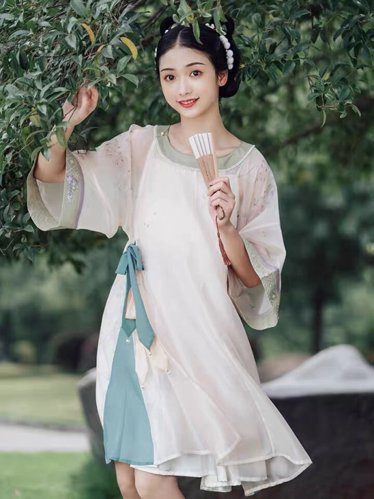 求购池夏汉服+圆领袍
