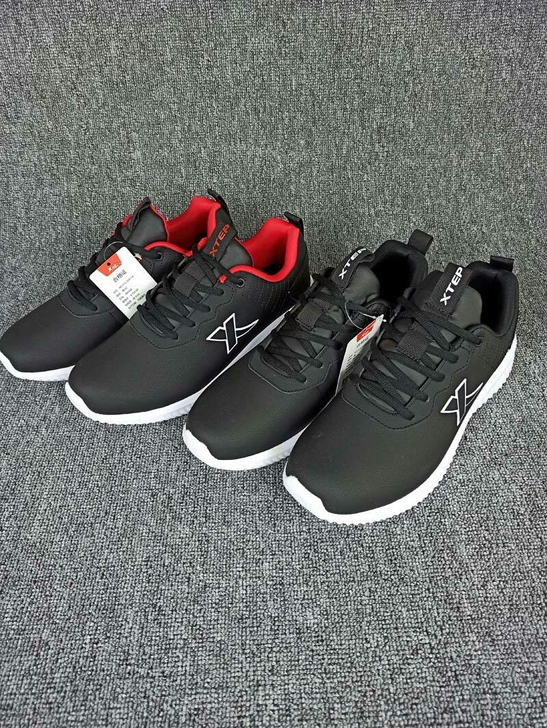 特步男鞋春秋款运动休闲鞋轻便舒适运动鞋时尚