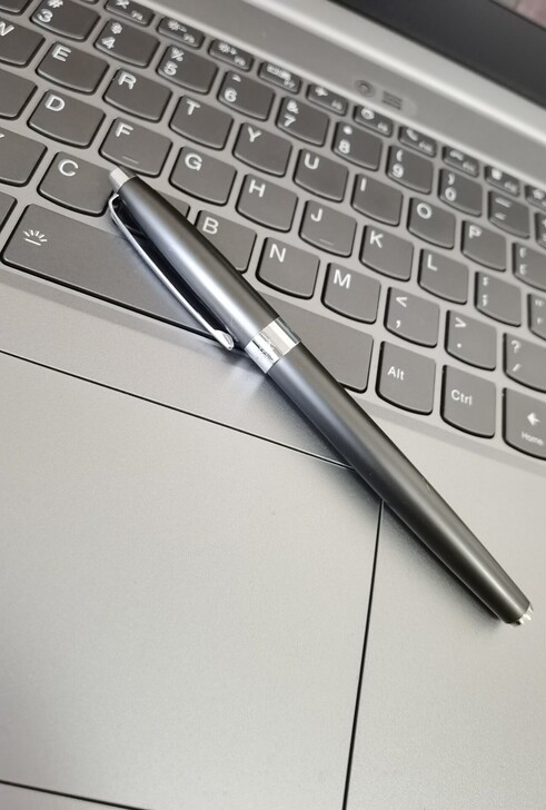 英雄软头钢笔仿毛笔