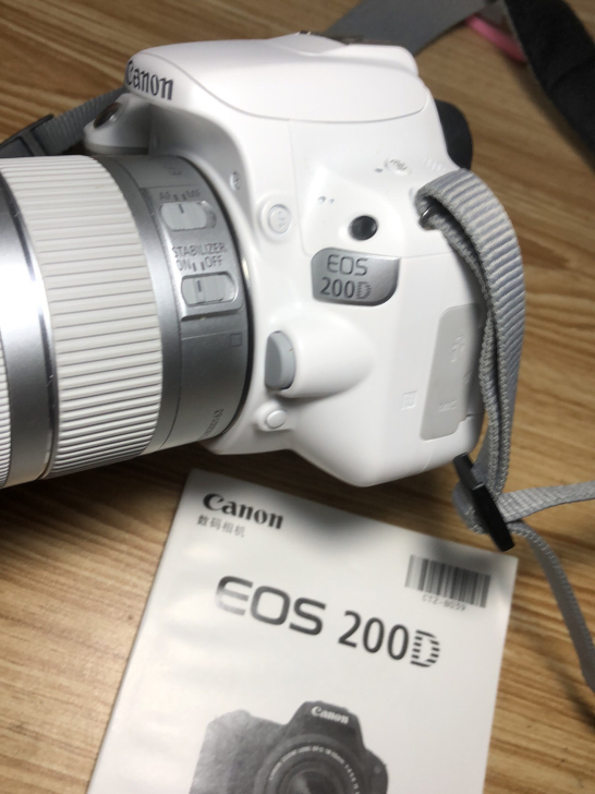 佳能 200d (18-55 stm)相机...