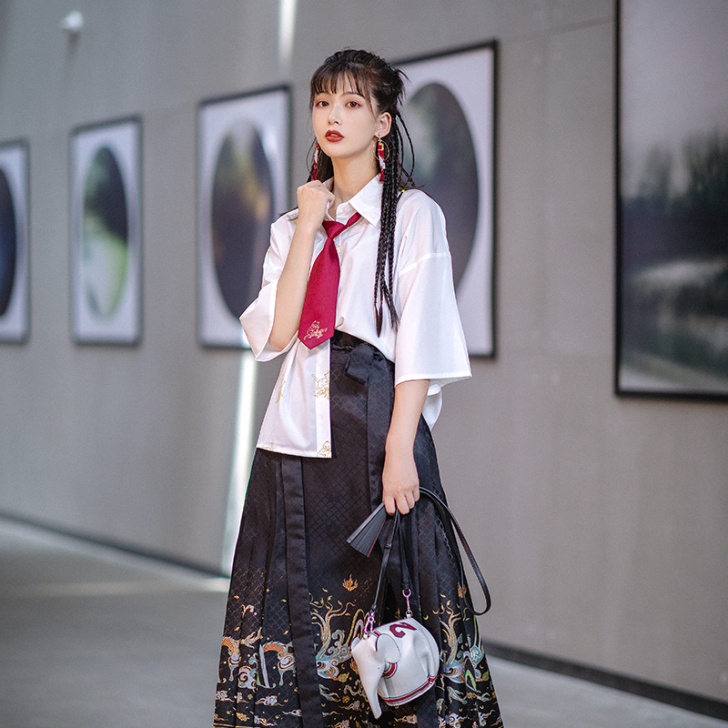 池夏 民族装舞台装