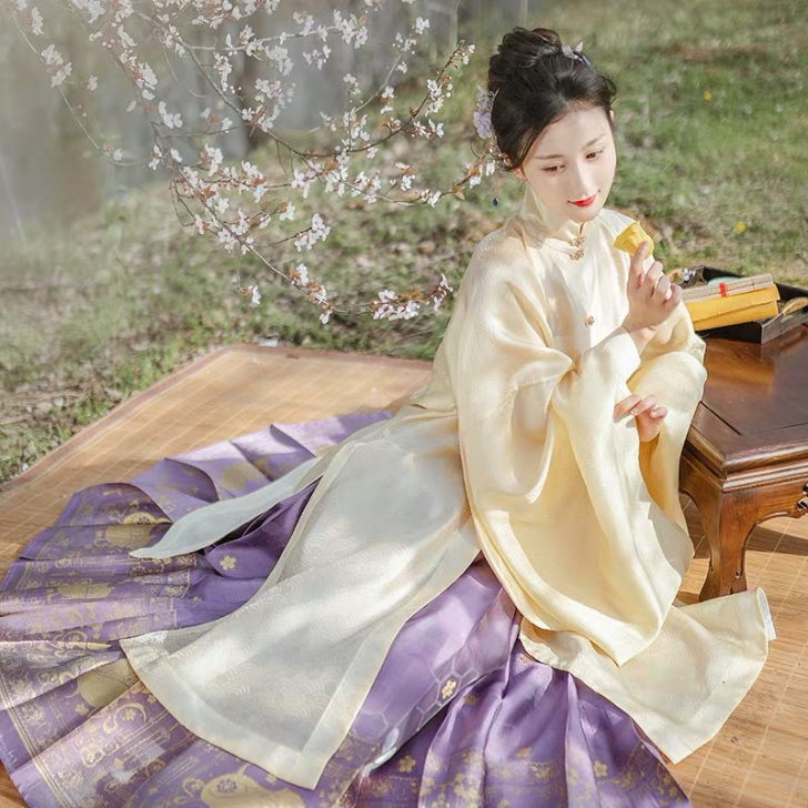 池夏:楚楚明制立领长衫织金纱6米摆马面裙原...