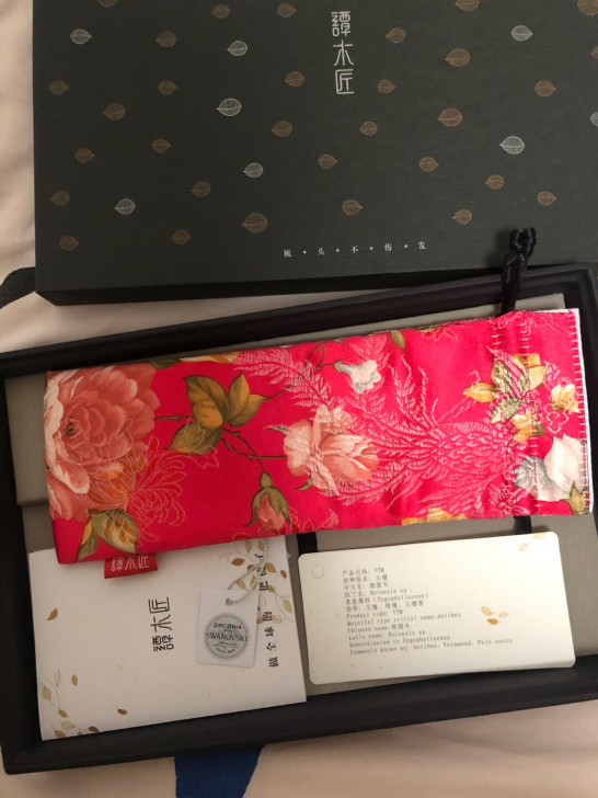 谭木匠 施华洛世奇合作款 玉檀木梳子 礼盒...