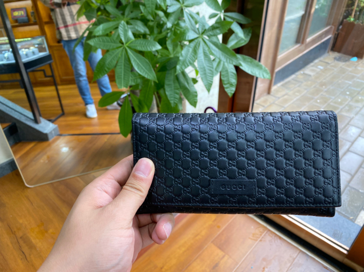 古驰中号钱包，喜欢的撩一下