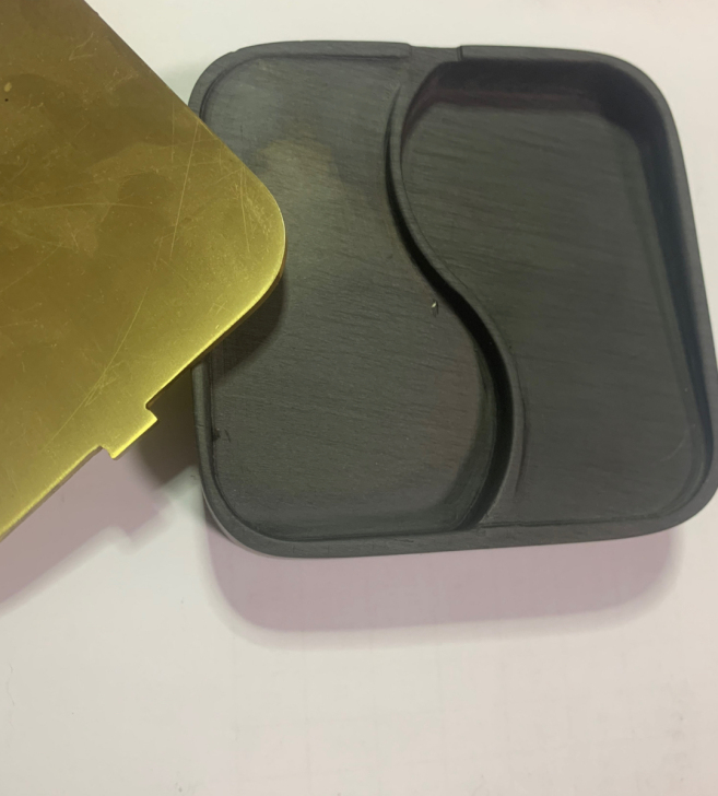 前期买的一套砚台和墨条，有明显使用痕迹！有...