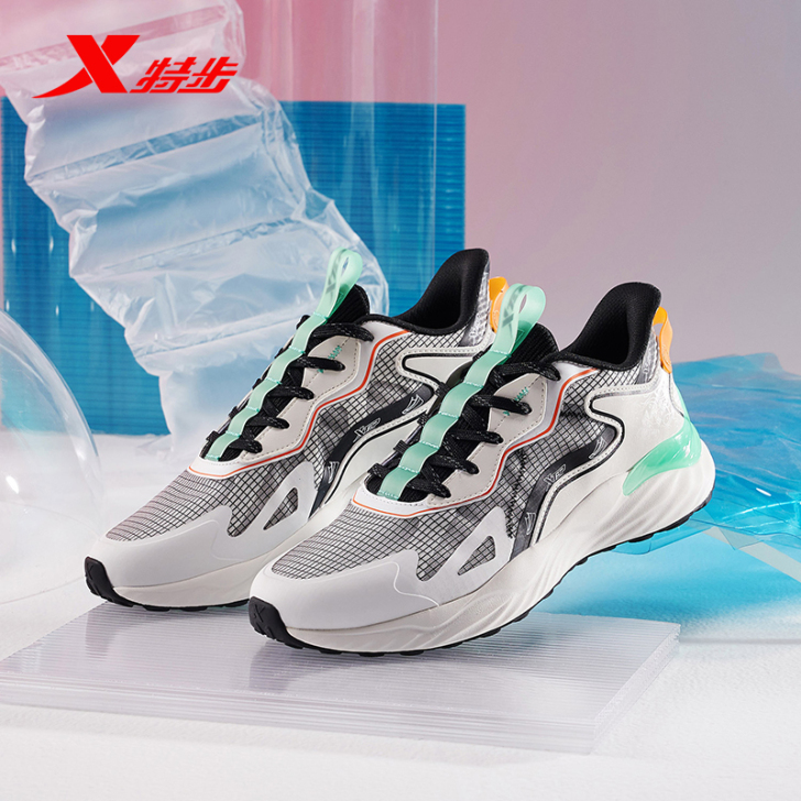 XTEP/特步 跑步鞋