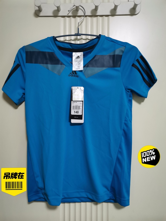 全新 带吊牌 阿迪达斯 大童网球短袖T恤，...