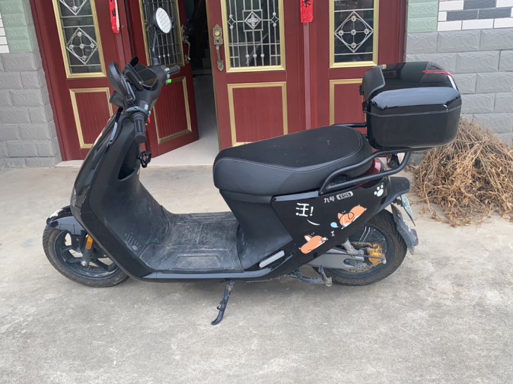 九号e125 双电 4200公里缓慢增加中...
