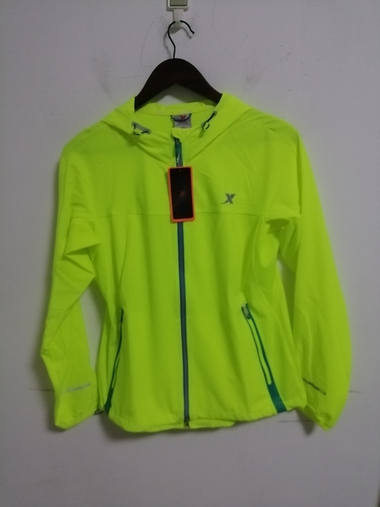全新特步运动风衣荧光绿170l码 速干训练...